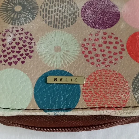 Relic Colorful Faux Leather Wallet Wristlet - Picture 2 of 10